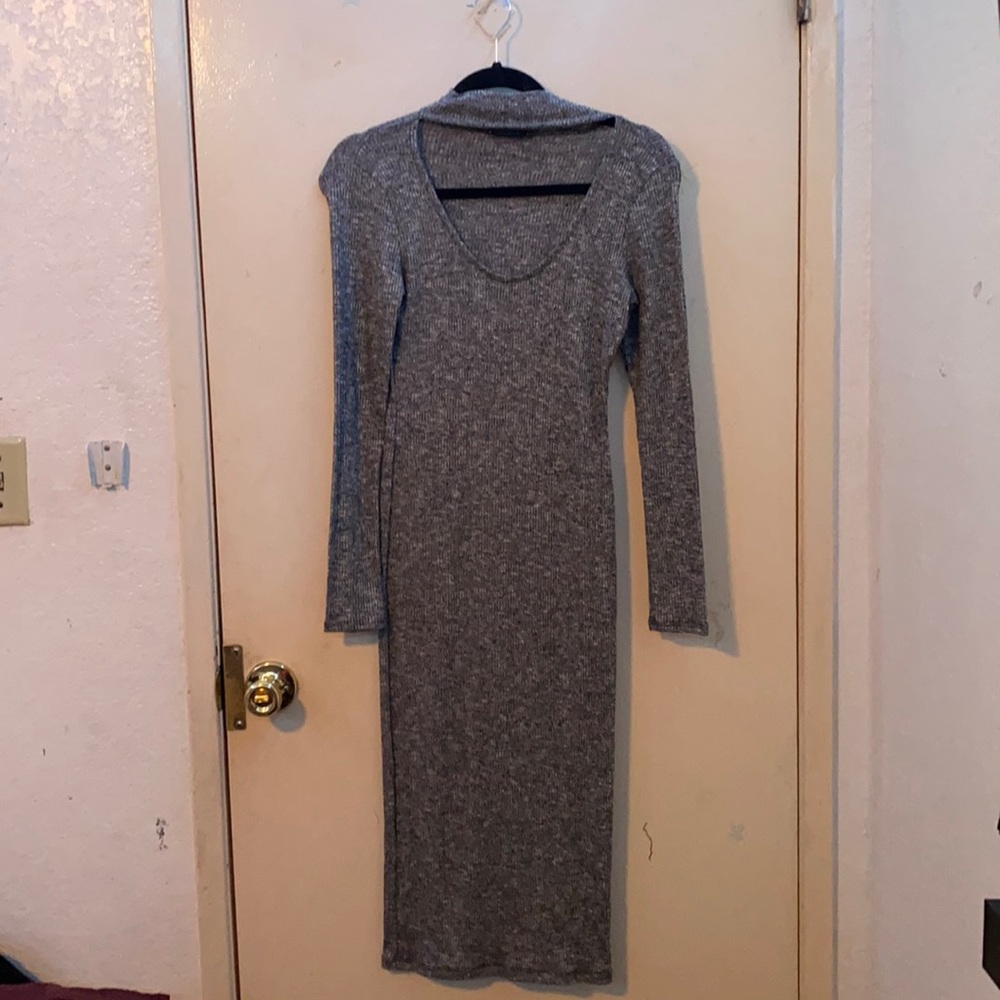 Fashion Nova Grey Long Sleeve Dress  -Size Small‘ Super cute comfortable!